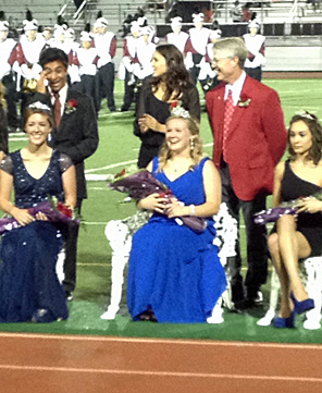 2013 SM North Homecoming Queen Carina White (center) with first attendant Darby Huddleston (left) and second attendant Jocelyn Flores.