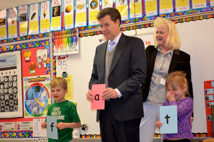 Kansas Governor Sam Brownback participated in a reading exercise with kindergarten students in Terry Snodgrass's class at Roesland Elementary Thursday afternoon.