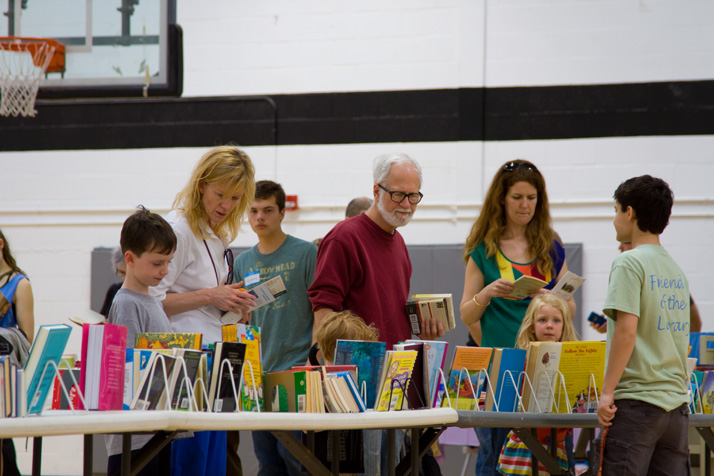 Book_fair_PV-EartH_Fair