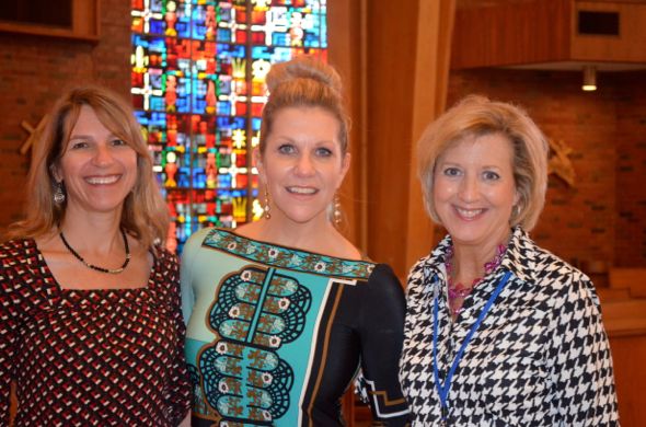 Joyce DiDonato (center) with her sister, Amy Hetherington (L) and St. Ann’s principal Becky Akright after a mini-concert at St. Ann’s in 2013.