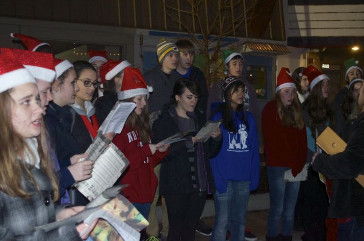 The SM North choir also entertained the crowd.