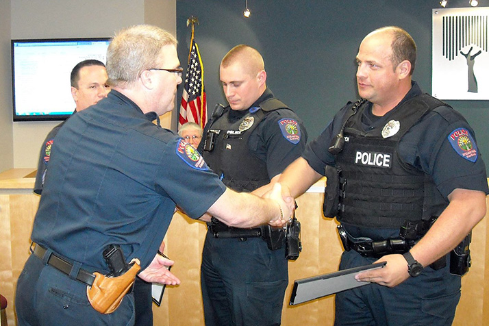 Roeland Park Police Chief John Morris thanked the officers for their work. Photo via city of Roeland Park Facebook.