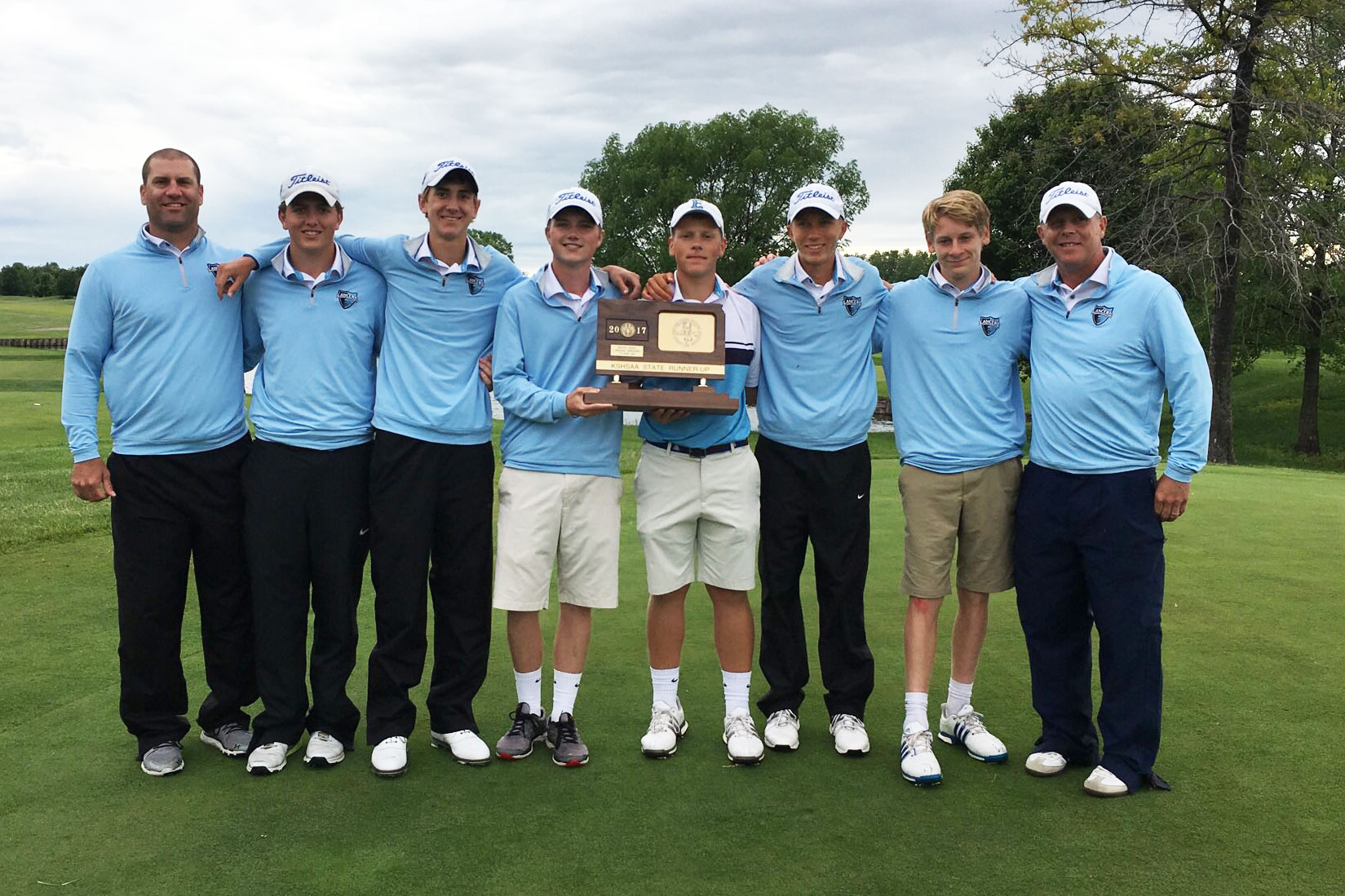 SM East's boys golf team with the runner-up trophy. Photo via Twitter.