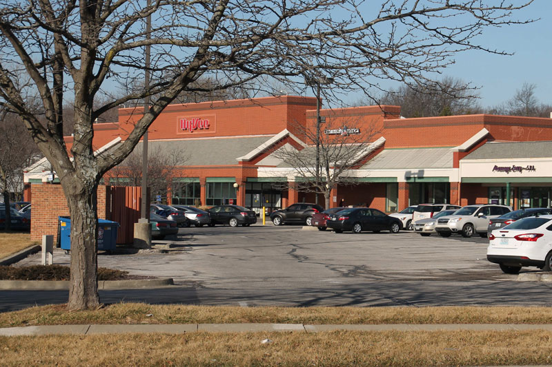 Woman kidnapped during carjacking in Prairie Village HyVee parking lot
