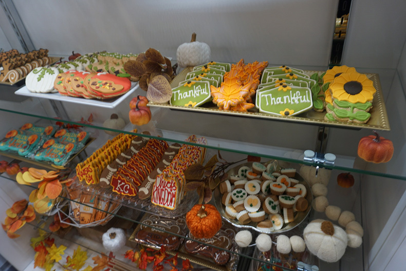 Brookside Barkery pet supply store and groomers opens first JoCo